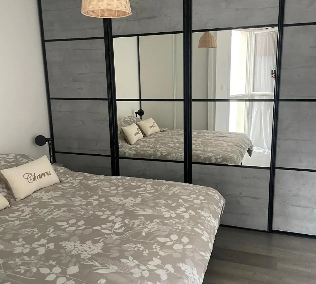 Bienvenue, Charmant Lieu Cosy Шасьё